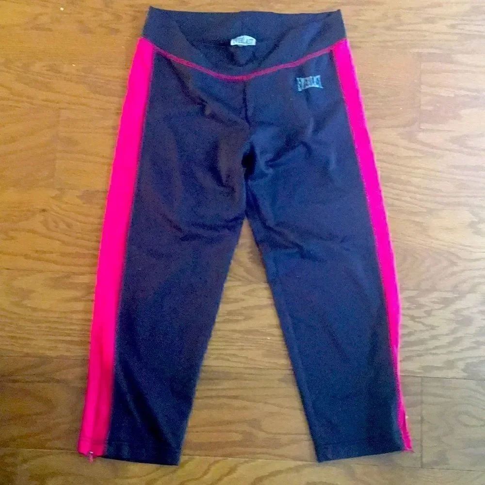 Black/pink leggings  